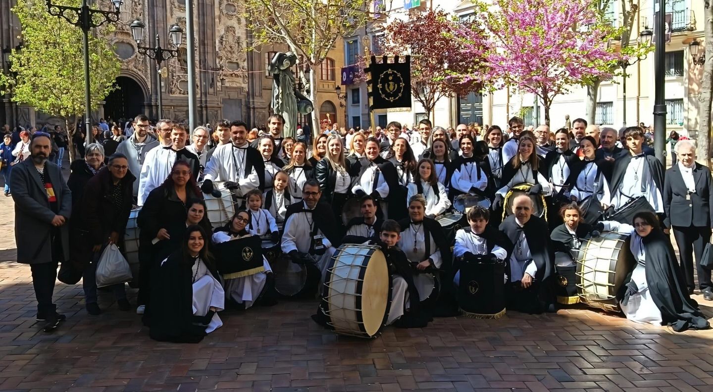 Lee más sobre el artículo La Cofradía acudió al Sepulcro de la Hermandad de la Sangre de Cristo